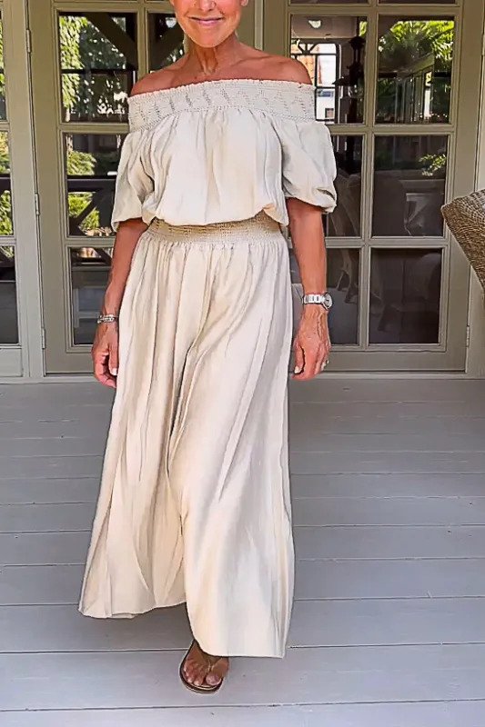 Mono Bohemio Elegante con Hombros al Descubierto, Manga Corta y Corte Recto.